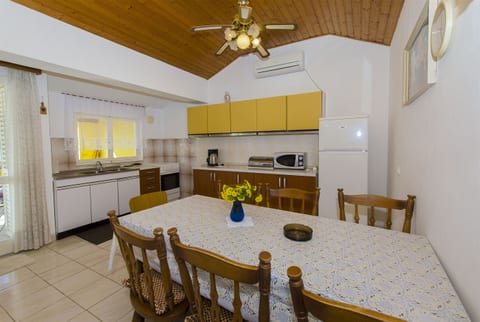 Apartment Marija - Unit 47334-61