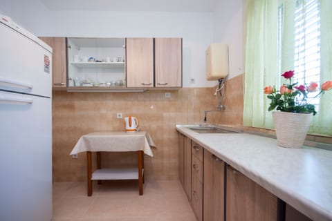 Apartments Frane - Unit 47367-61