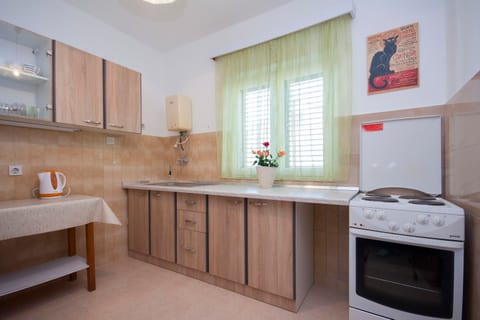 Apartments Frane - Unit 47367-61