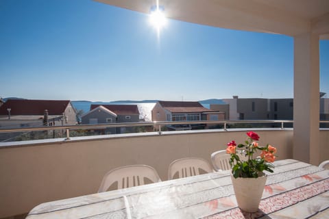 Apartments Frane - Unit 47367-61