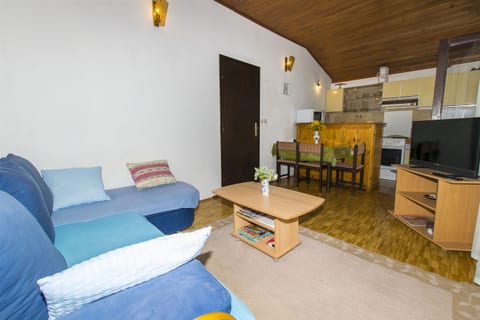 Apartment Kata - Unit 47373-61