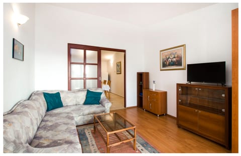 Apartment Zdravko - Unit 47407-61