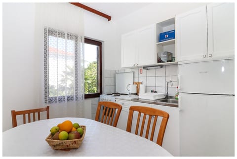 Apartment Zdravko - Unit 47408-61