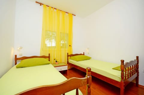 Apartments Jadranka - Unit 47452-61