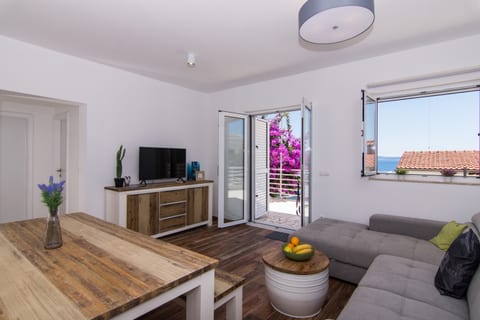 Apartments Lumini - Unit 47560-61
