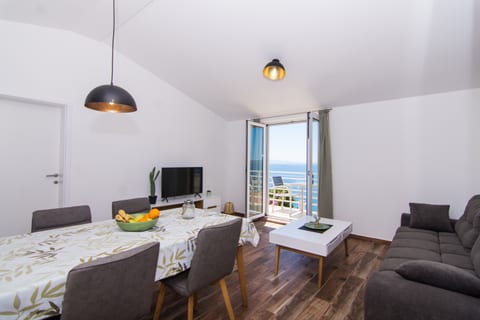 Apartments Lumini - Unit 47561-61