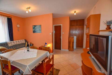 Apartment Desa - Unit 47745-61