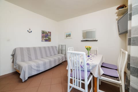 Apartments Anica - Unit 47825-61