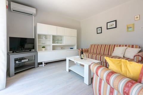 House Milenka - Unit 47828-61