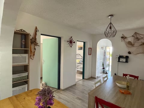 Apartments Nediljka - Unit 47865-61