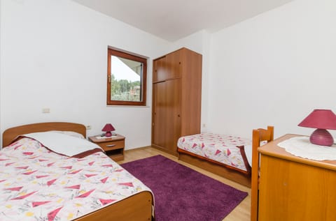 Apartments Davor - Unit 47893-61