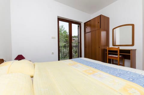 Apartments Davor - Unit 47893-61