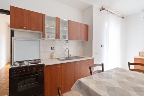 Apartments Ivo - Unit 47902-61