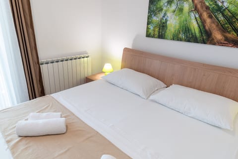 Apartments Ivo - Unit 47903-61