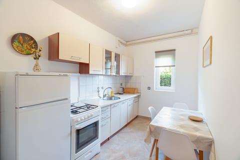 Apartments Ivo - Unit 47904-61