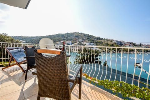 Apartments Krešimir - Unit 54486-61