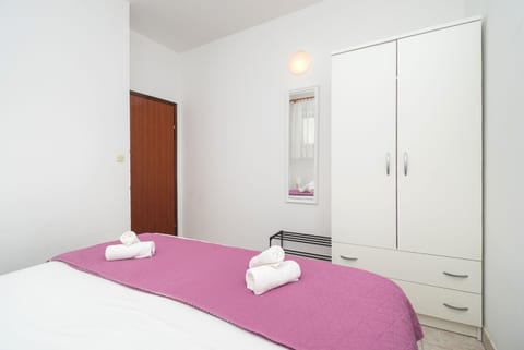Apartments Ivica - Unit 47972-61