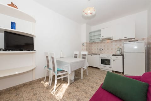 Apartments Danica - Unit 47980-61