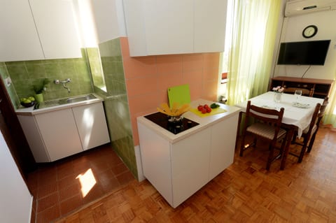 Apartments Anđelko - Unit 47995-61