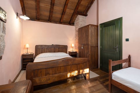 House Pojata - Unit 47999-61