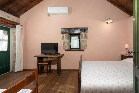 House Pojata - Unit 47999-61