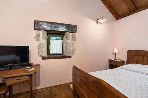 House Pojata - Unit 47999-61