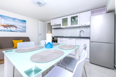 Apartments Hrgovic - Unit 48009-61
