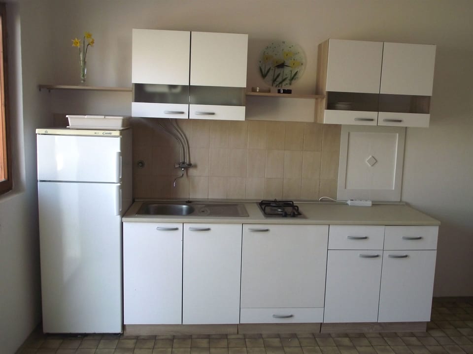 Apartments Milo - Unit 48068-61