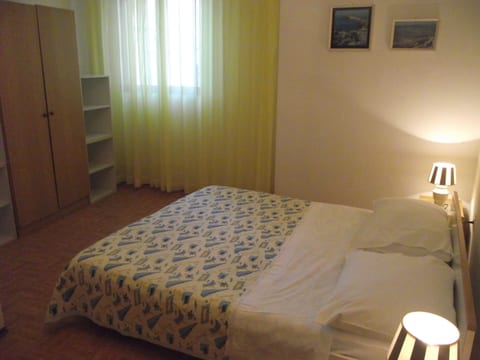 Apartments Milo - Unit 48068-61