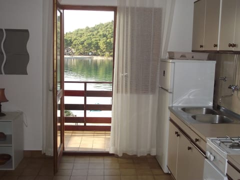 Apartments Milo - Unit 48069-61