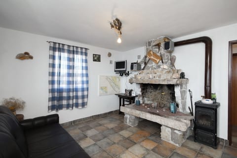 House Lovre - Unit 48103-61