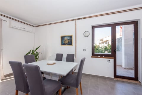 Apartments Snježana - Unit 48110-61