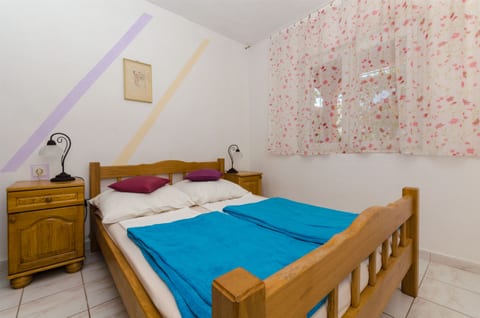 Apartments Ljubica - Unit 48125-61