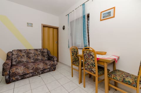 Apartments Ljubica - Unit 48126-61