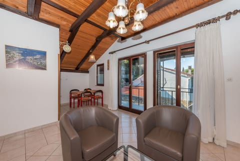 Apartment Lidija - Unit 48214-61