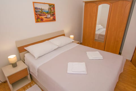 Apartments Verica - Unit 48279-61