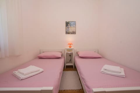 Apartments Verica - Unit 48279-61