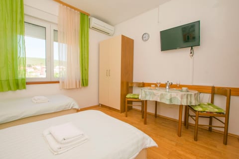 Apartments Verica - Unit 48281-61