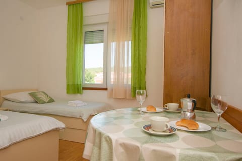 Apartments Verica - Unit 48281-61