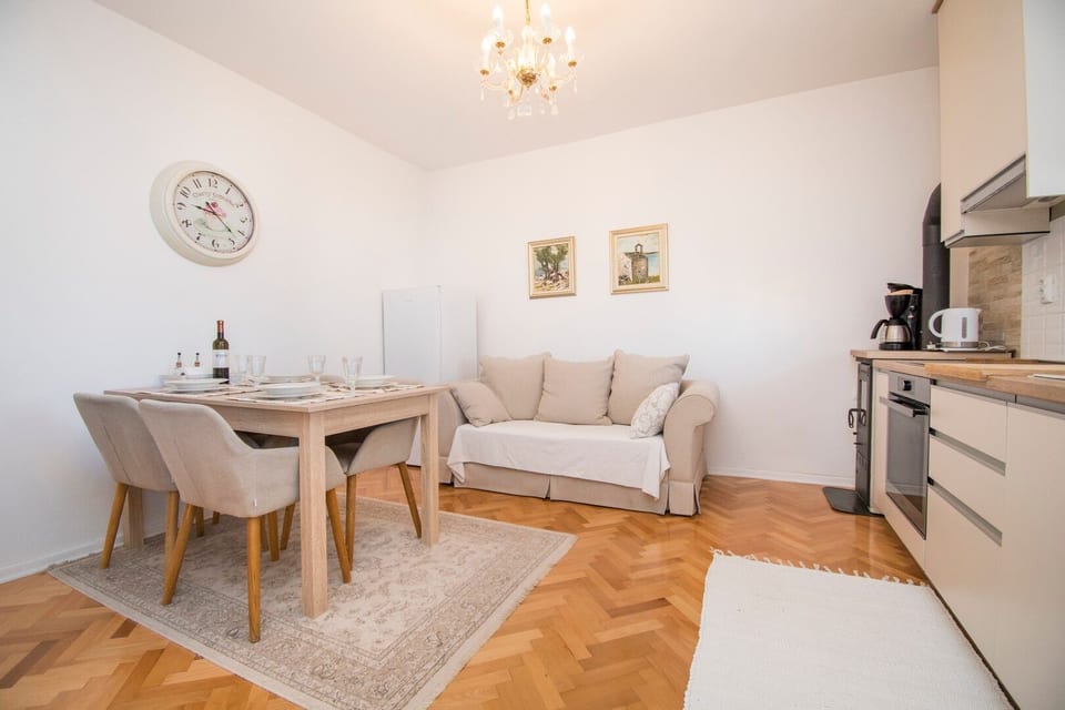 Apartment Sunny Family Terrace - Unit 48361-61