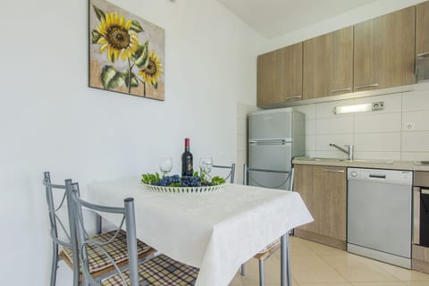 Apartments Lenija - Unit 48373-61