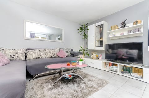 Apartment Branislava - Unit 48421-61