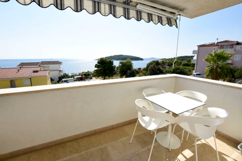 Apartment Marin - Unit 48429-61