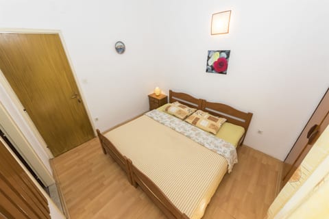Apartments and Rooms Dragica - Unit 48561-61