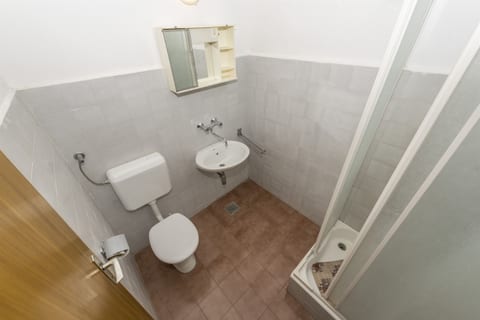 Apartments and Rooms Dragica - Unit 48561-61