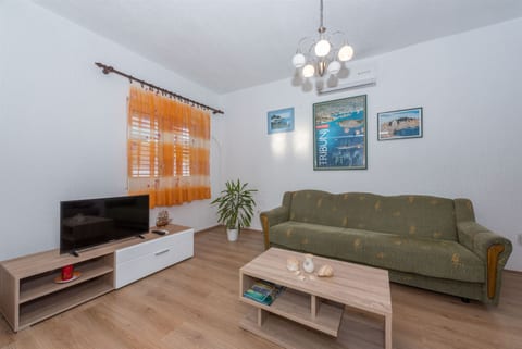 House Zdenka - Unit 48607-61