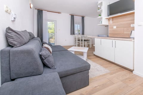 Apartments Periša - Unit 211850-16