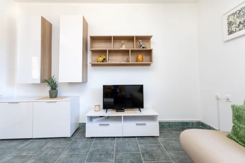 Apartments Maja - Unit 48740-61