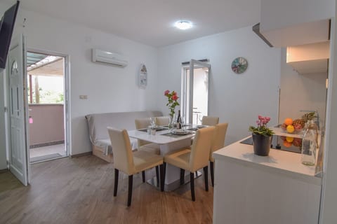 Apartment Pocrnja - Unit 48780-61