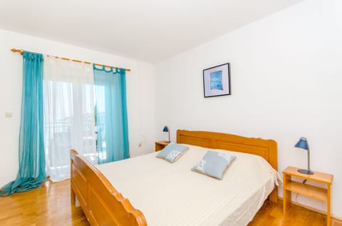Apartments Bee Maja - Unit 48890-61